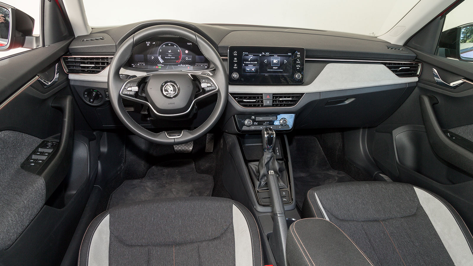 Nissan Juke VS Skoda Kamiq. Ποιο ξεχωρίζει σε εξοπλισμό ασφάλειας και άνεσης.